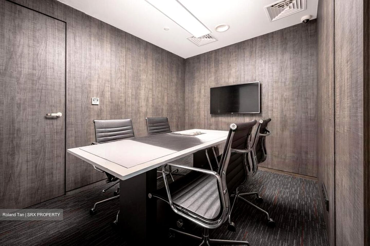 Robinson Square (D1), Office #454287401